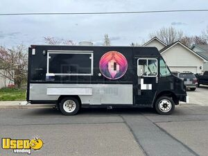 Licensed - Freightliner Diesel Kitchen Food Truck with Spacious Interior