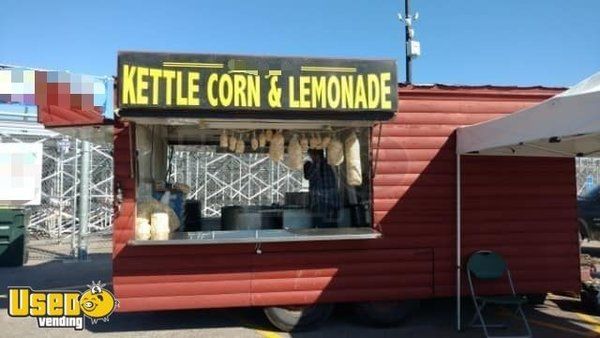 Enclosed Log Cabin Style 30' Kettle Corn Concession Trailer / Mobile Food Unit on Kansas