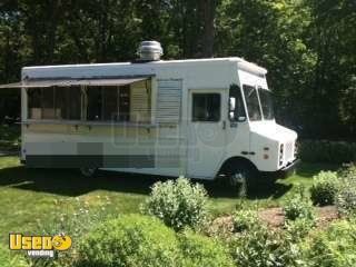 1999 - 20' Chevy P30 Grumman Olsen Food Truck