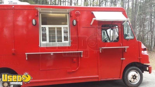 1999 - Freightliner Mobile Kitchen Food Truck