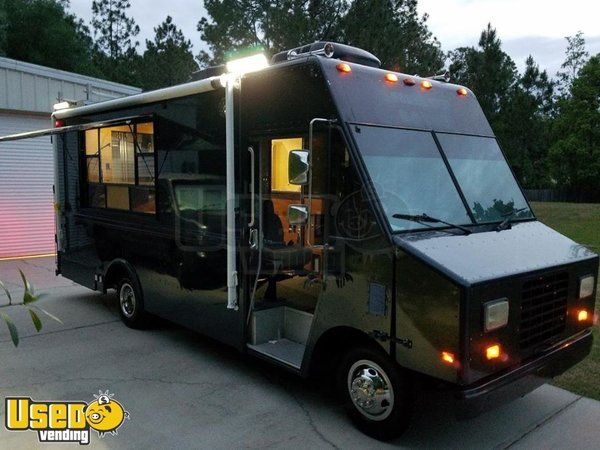 Ready to Go Custom-Built Utilimaster C30 Mobile Cafe / Low Mileage Coffee Truck