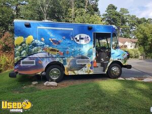 2002 12' Workhorse Diesel Food Truck Fully Loaded Kitchen on Wheels