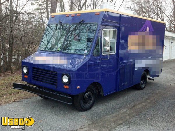 GMC P35000 Food Truck