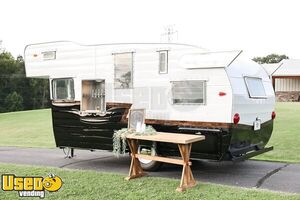 Vintage 1963 Shasta Astrodome Mobile Bar and Photo Booth