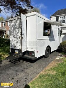 Ready to Work - Chevrolet P30 All-Purpose Food Truck | Mobile Food Unit