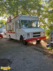 Versatile - Chevrolet P30 All-Purpose Food Truck Mobile Food Unit