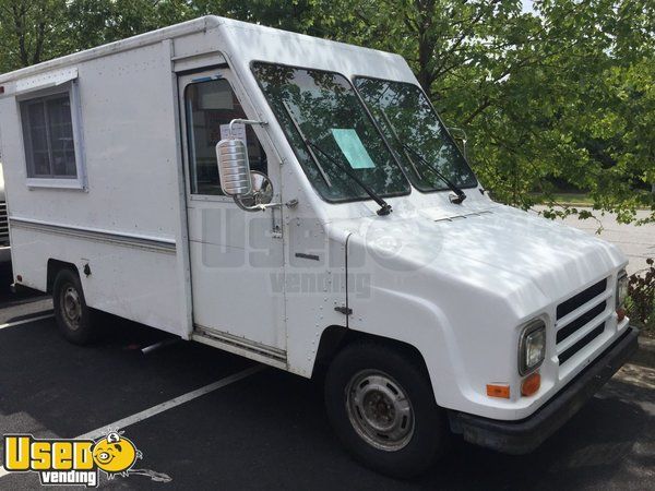 18' Utilimaster Food Truck