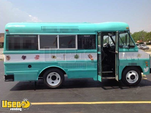 1985 - Chevy P30 Food Truck