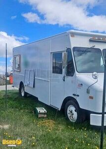 2008 26' Freightliner MT45 Ice Cream/Snowball Concession Truck