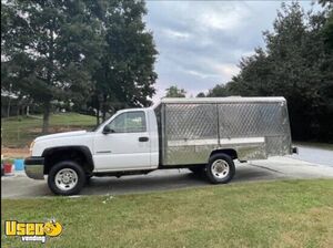 2005 Chevrolet Silverado Canteen-Style Lunch Serving Food Truck