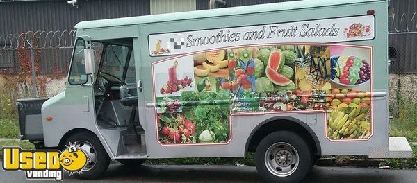 Used GMC P3500 Smoothie Healthy Food Truck Working Condition