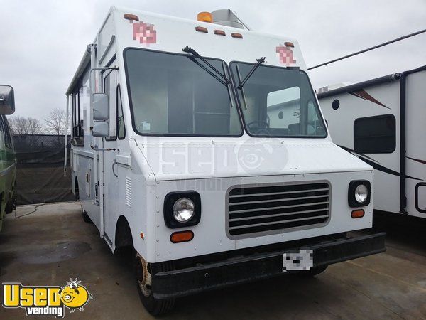 Chevy P30 Food Truck Commercial Mobile Kitchen Amazing Condition Low Miles