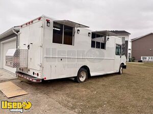 Versatile - 2005 18' Freightliner MT45 All-Purpose Food Truck