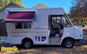 Used - 17' Chevrolet Utilimaster Step Van Ice Cream Truck | Mobile Ice Cream Unit
