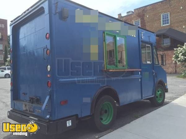 Chevy P30 Food Truck