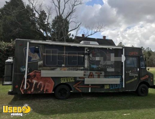 1996 International Mobile Kitchen Food Truck