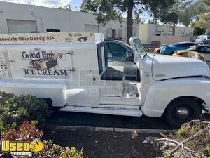 Vintage 1953 Chevy Ice Cream Truck / Antique Good Humor Ice Cream Low Rider Truck