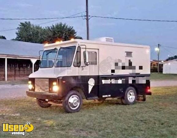 1984 Chevy G-Series 3500 Ice Cream Truck