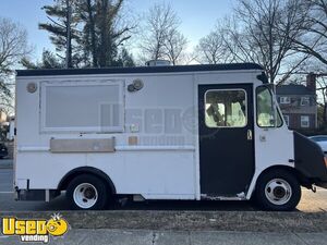 2004 Workhorse P42 Diesel All-Purpose Food Truck Mobile Unit w/ Pro Fire System