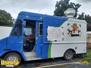 2000 16' Chevrolet Food Truck with 2021 Kitchen Build-Out