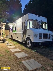 2001 International All-Purpose Food Truck Mobile Food Unit