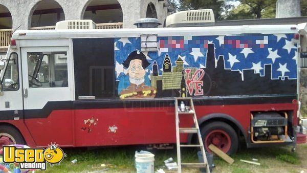 Ready to Work International Step Van Kitchen Food Truck / Used Mobile Kitchen