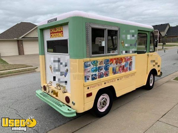 Vintage 1978 Chevrolet 15' P10 Step Van Classic Ice Cream Truck