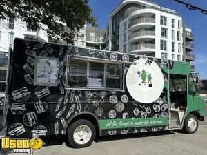 2011 22' Ford Workhorse Food Truck with Pro-Fire Suppression