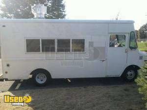 1983- 18' x 6' Grumman Curbmaster Food Truck