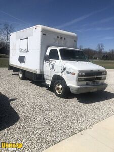 Chevrolet Basic Street Food Truck / Empty Mobile Vending Unit