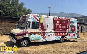 Versatile - Chevrolet P30 Coffee and Beverage Concession Truck