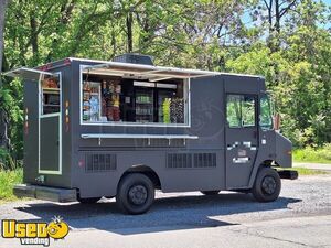 Low Mileage - 2004 Freightliner MT45 All-Purpose Food Truck