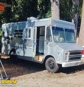 Versatile - Chevrolet All-Purpose Food Truck Mobile Food Unit