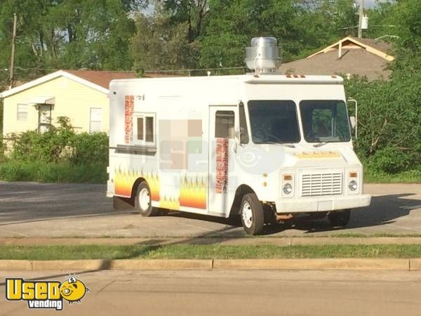 Chevy P30 Food Truck