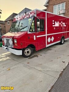 Turnkey 2009 Ford E450 Mobile Kitchen Food Truck w/ Fire System