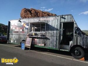 Versatile Chevrolet Workhorse 26' Step Van Kitchen Food Truck