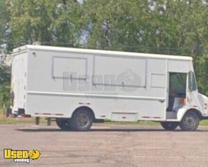 Newly-Built 1986 Chevrolet P30 27' Step Van Ice Cream Truck