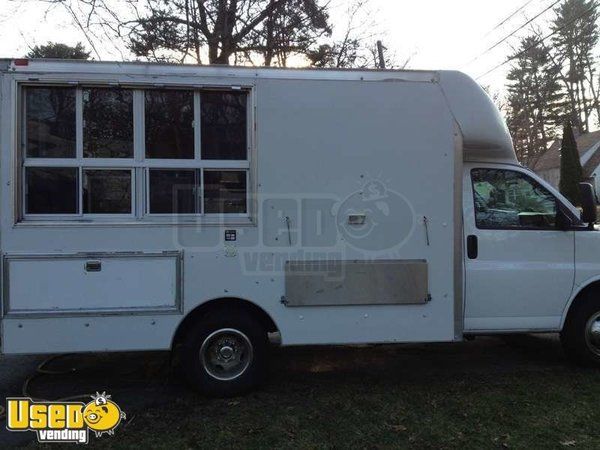 2008 - 17' Chevy Express Mobile Cafe