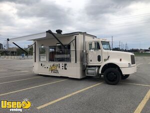 Custom Wood-Fired Oven Solar Paneled Pizza Truck/ Diesel Mobile Pizzeria Parlor