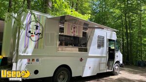 Versatile -  2010 17' Workhorse W62 All-Purpose Food Truck