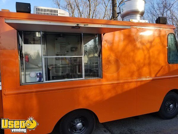 1966 Grumman Olson Vintage Food Truck with 2016 Kitchen