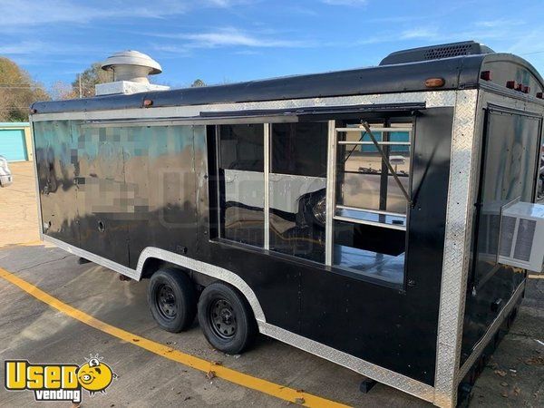 Spotless & Very Spacious 24' Food Concession Trailer / Mobile Kitchen Unit