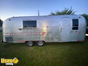 Vintage 1968 Airstream Overlander 8' x 26' Food Concession Trailer