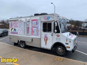 20' Chevrolet P30 Diesel Coffee & Soft-Serve Ice Cream Truck