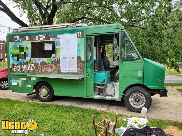 2000 Diesel Ford Econoline E250 Loaded Kitchen Food Truck