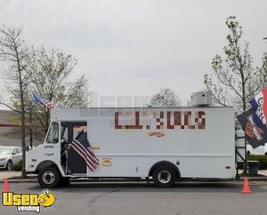 24' Chevrolet P30 Step Van Food Vending Truck / Used Kitchen on Wheels