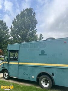 2001 Grumman Olson All-Purpose Food Truck Mobile Vending Unit