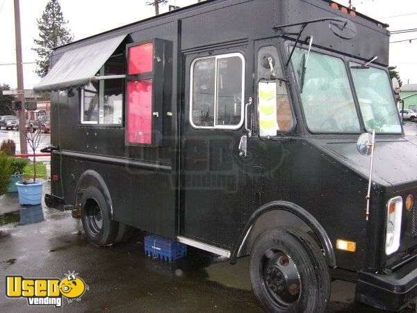 1989 - Chevrolet P30 Food Truck