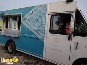 2006 Ford Utilimaster 24' Step Van Food Truck with NEW 2022 Kitchen Build-Out