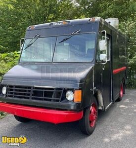 Ready to Go 2003 Workhorse Step Van Mobile Kitchen Food Truck
